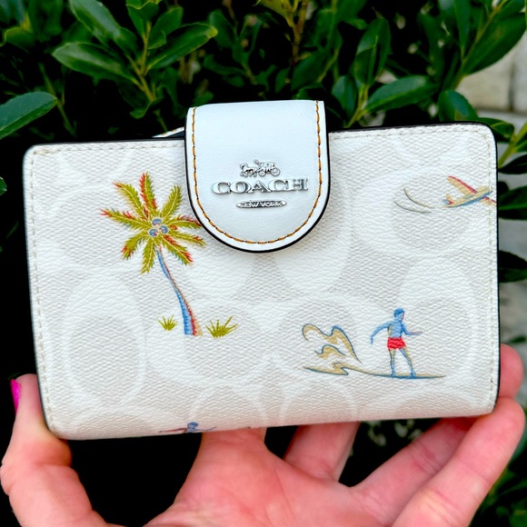 Coach Handbags - 🌴 Brand 🆕 Coach MEDIUM CORNER ZIP WALLET IN SIGNATURE CANVAS WITH HULA PRINT🌴